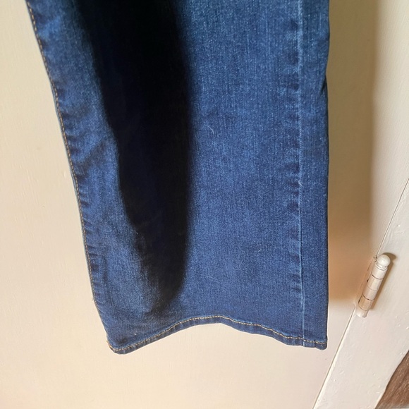 Falls Creek boot cut stretch women’s size 20 jeans - Picture 2 of 6